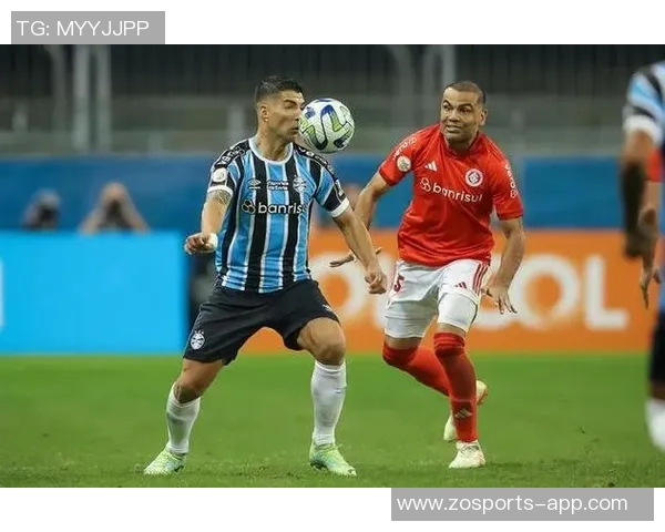 苏亚雷斯小角度射门险些破门立柱成他最大敌人